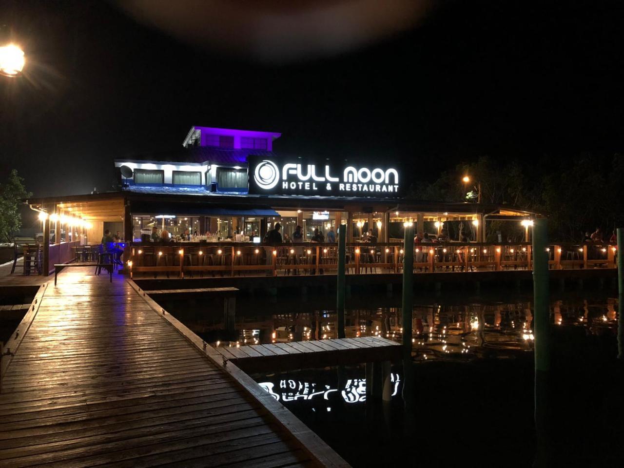 Full Moon Hotel & Restaurant Salinas Kültér fotó