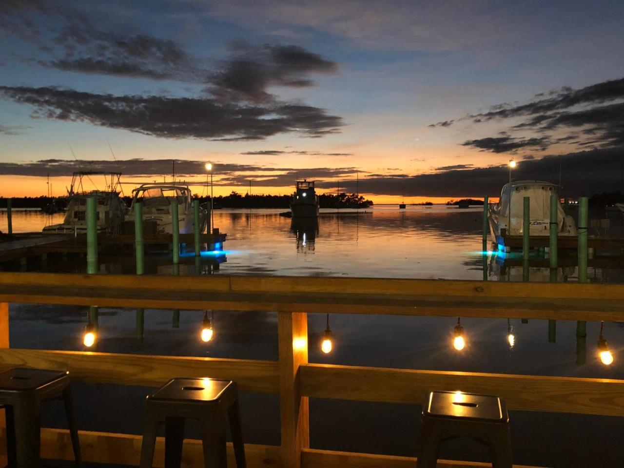 Full Moon Hotel & Restaurant Salinas Kültér fotó